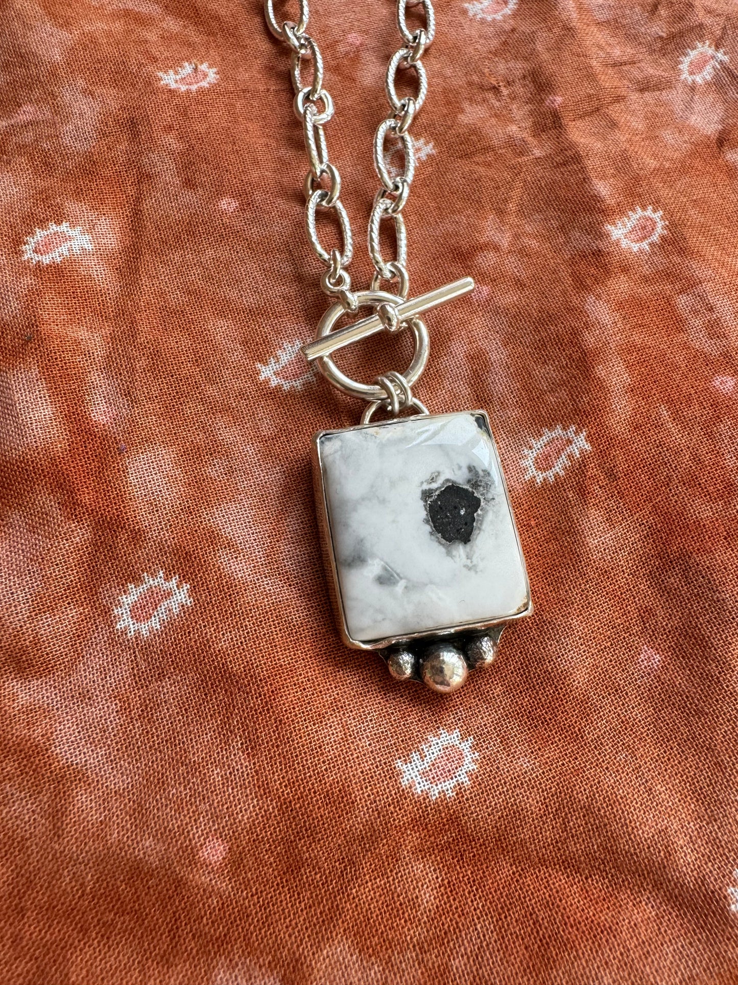 White Buffalo Donner Toggle Necklace