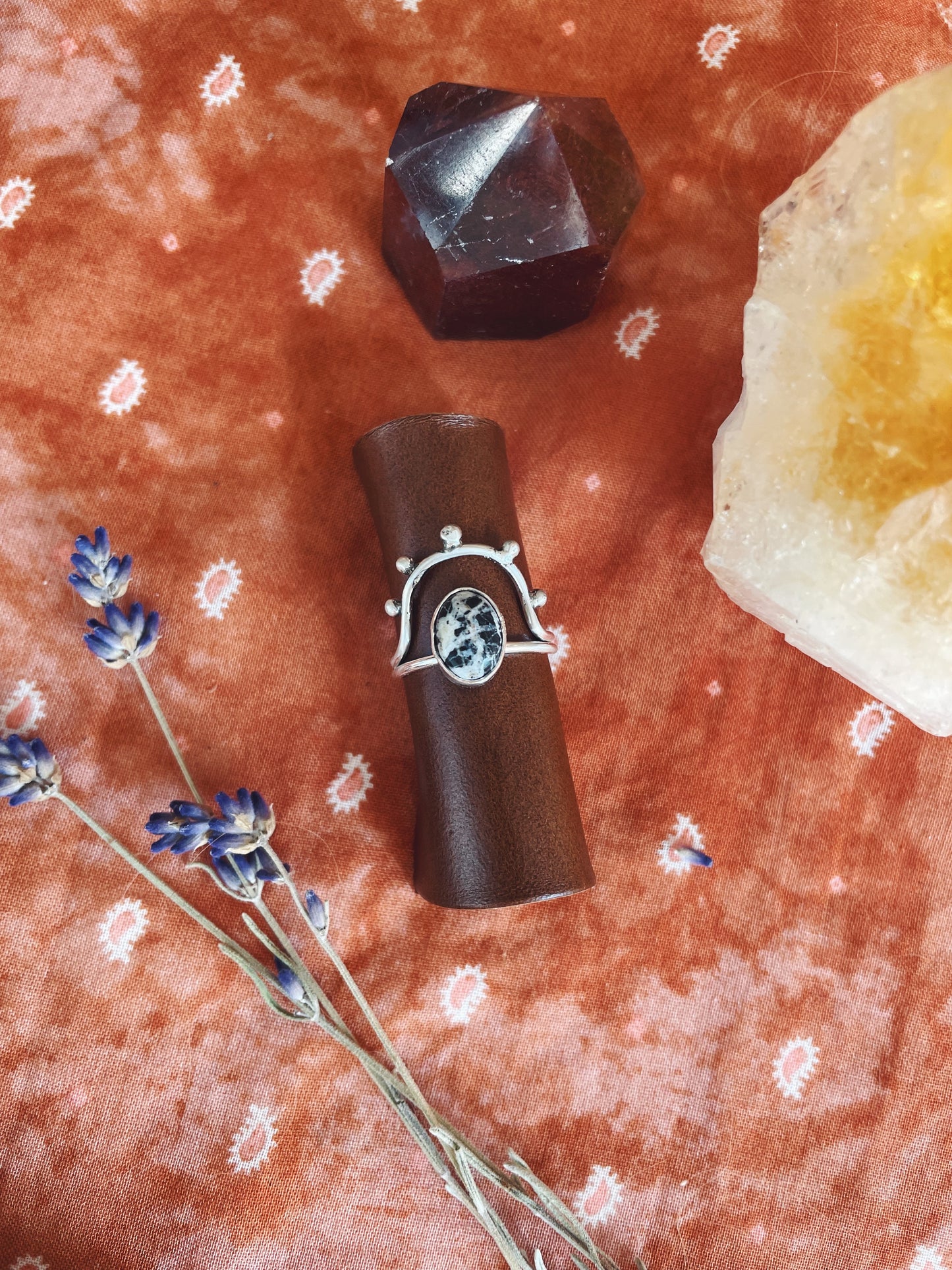 White Buffalo "Sonora" Ring - size 6 1/4