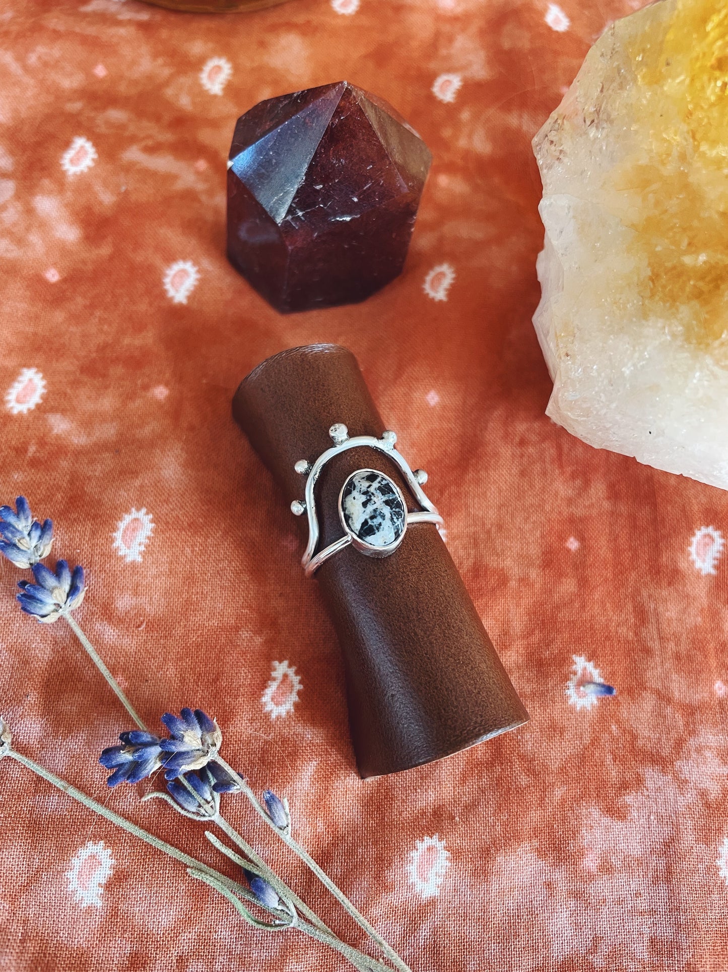 White Buffalo "Sonora" Ring - size 6 1/4