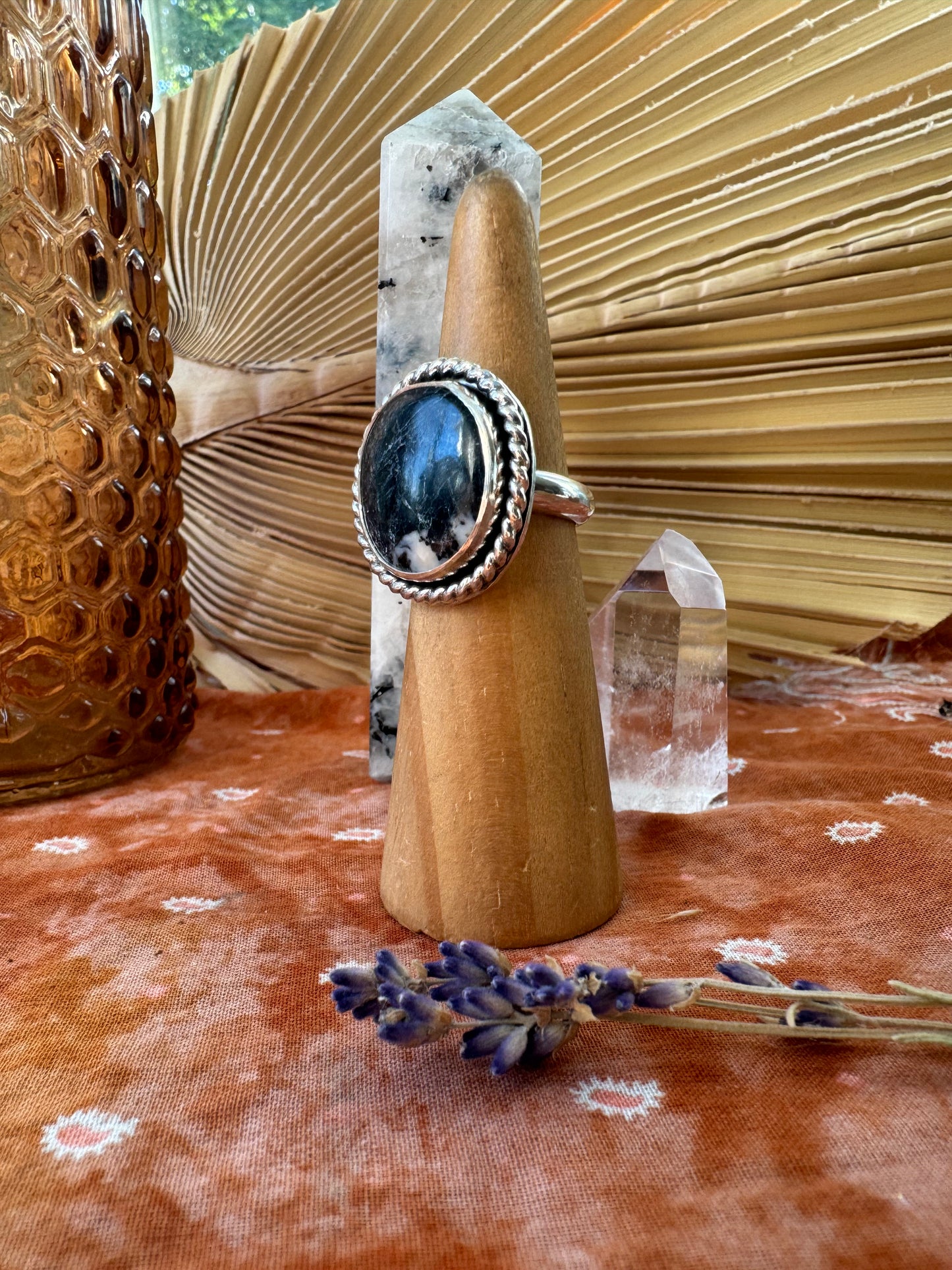 White Buffalo Turquoise Statement Ring - Size 7 1/4