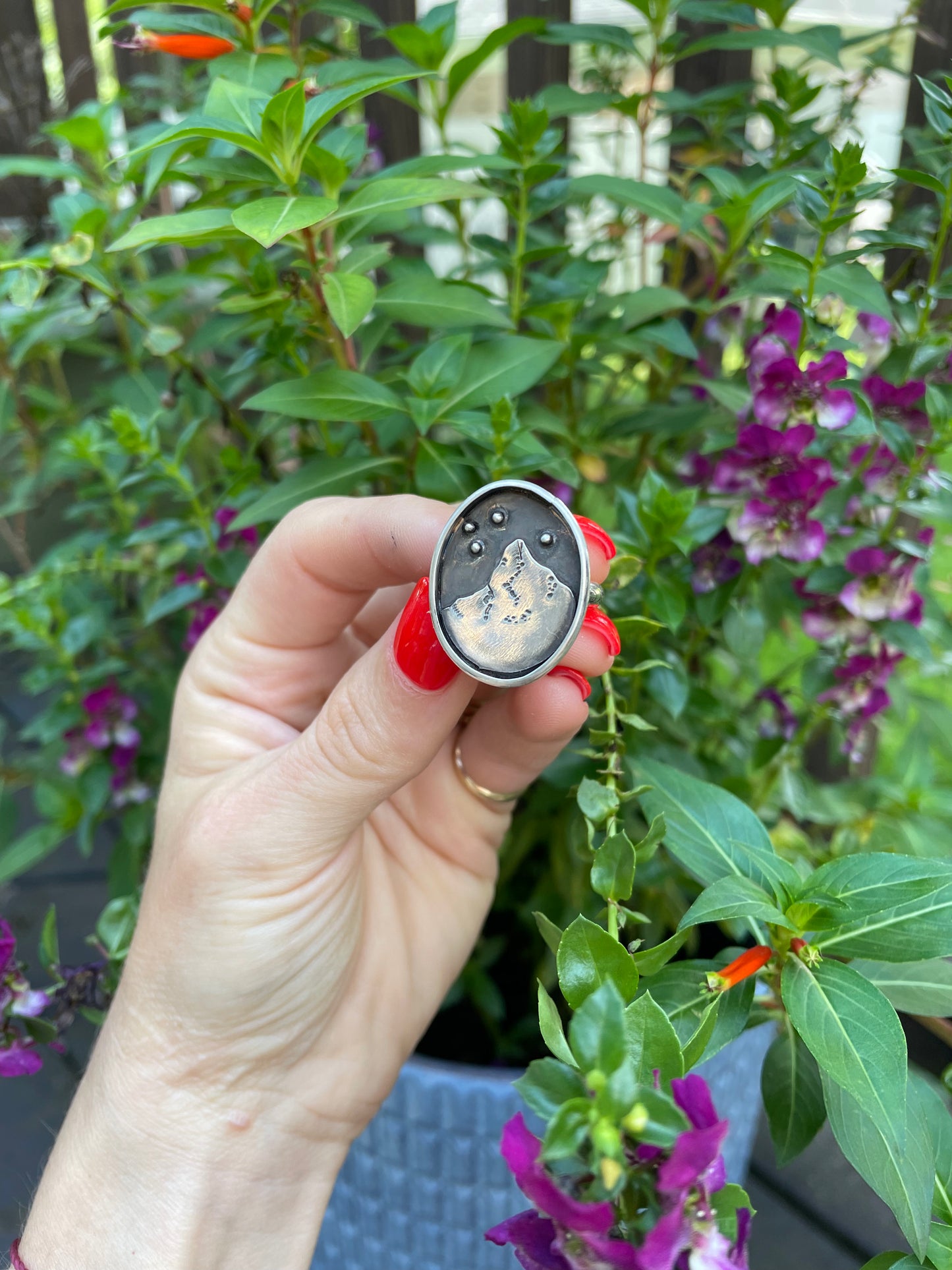 Summit Ring with Stars- Size 7 3/4