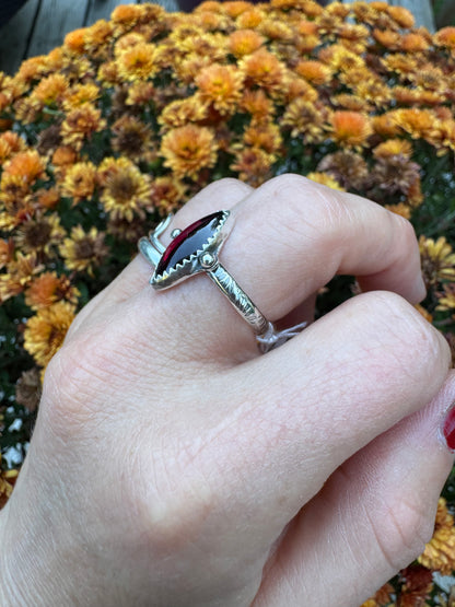 Rhodolite Garnet Waypoint Ring - Size 7 1/2
