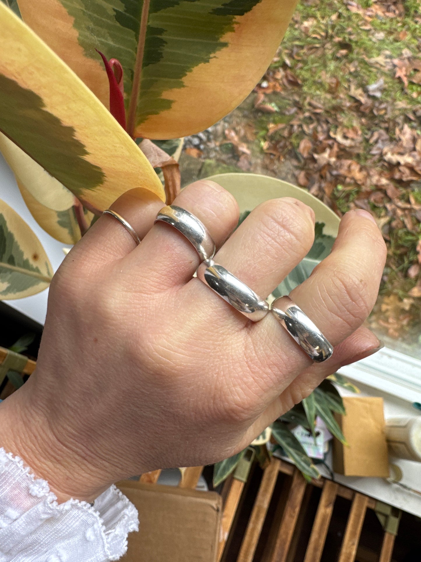 Wide band sterling silver ring - size 8