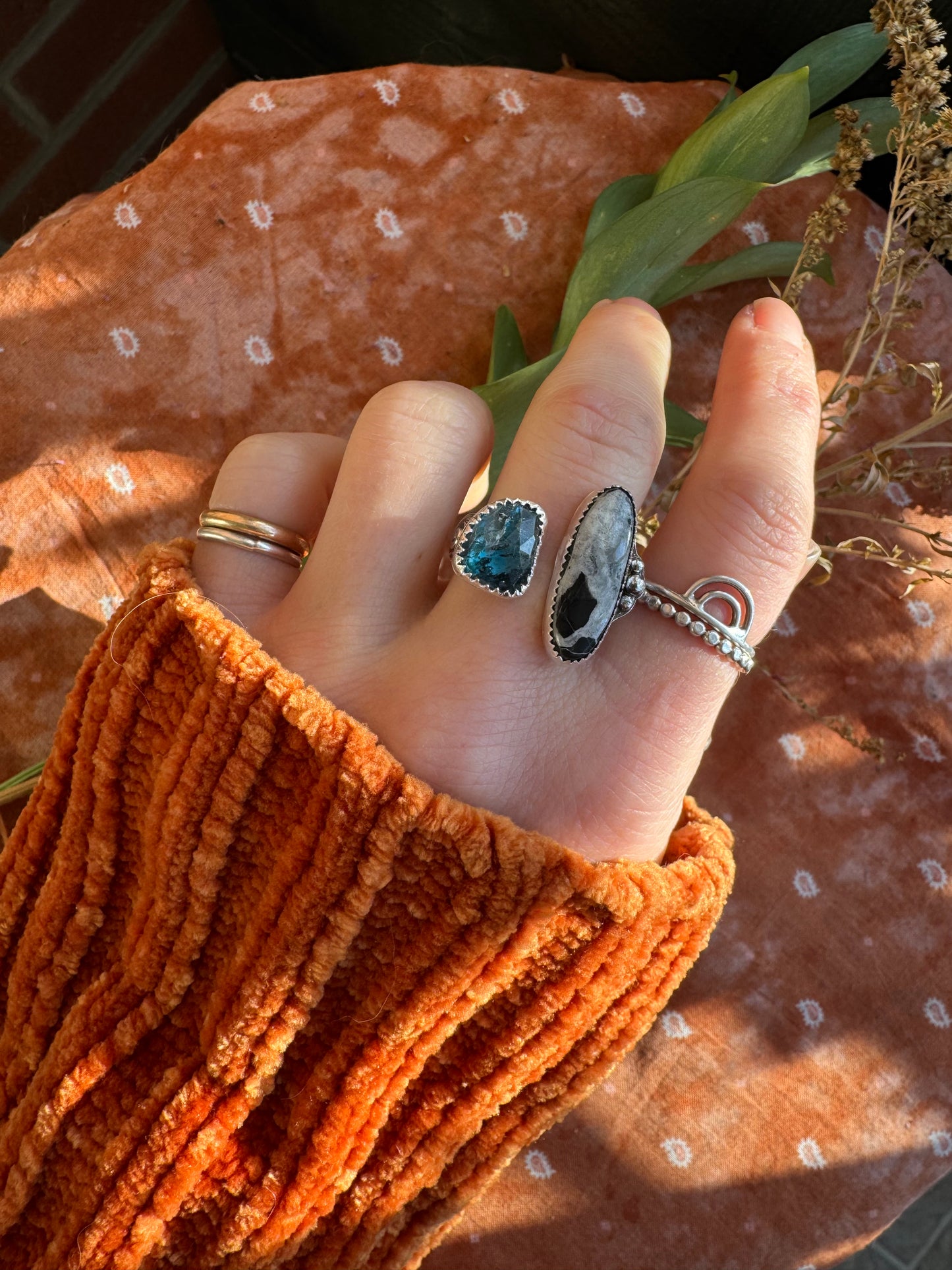 White Buffalo + Kyanite "Sisters" Ring - Size 8 1/2 - 9