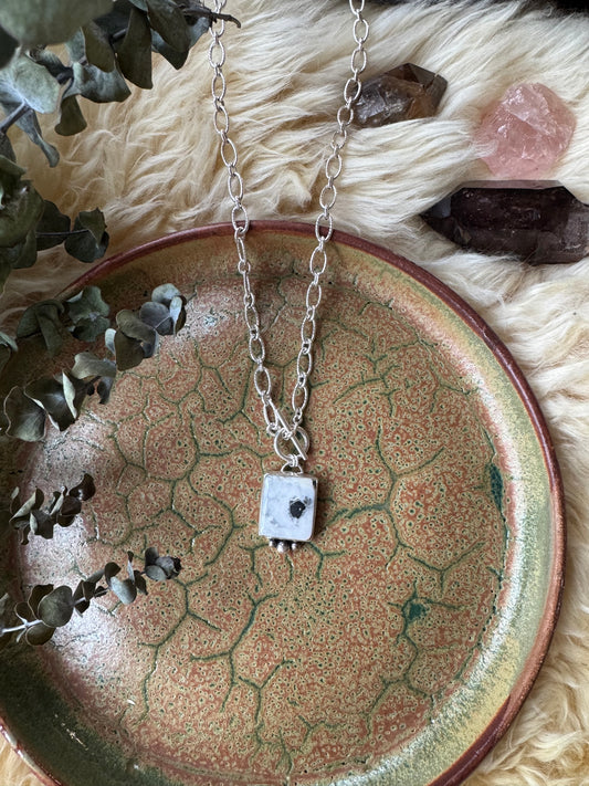 White Buffalo Donner Toggle Necklace