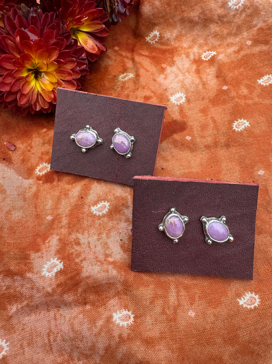 Phosphosiderite Purple "waypoint" Studs no.3