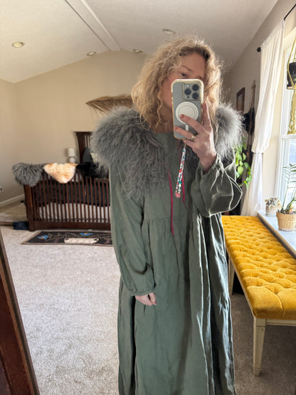 Grey Curly Wool Collar - Pink neck ties