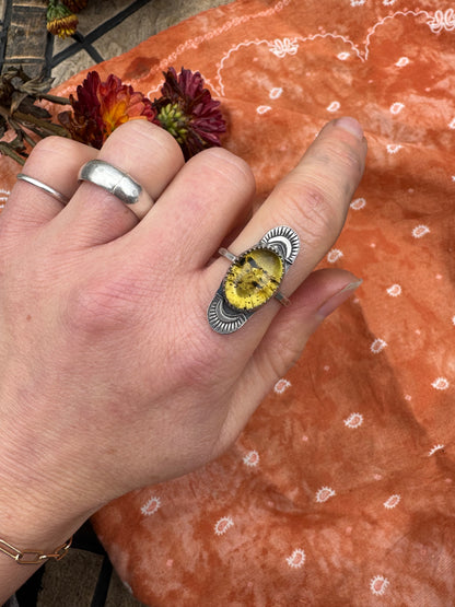 Amber "Reflections" ring - size 7 1/4