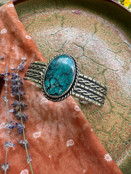Hubei Turquoise Statement Cuff - size M