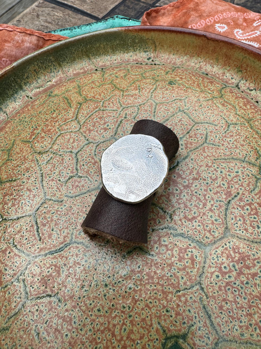 Medallion Ring - size 9