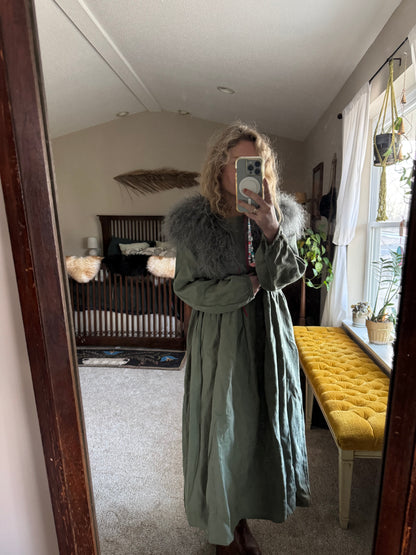 Grey Curly Wool Collar - Pink neck ties