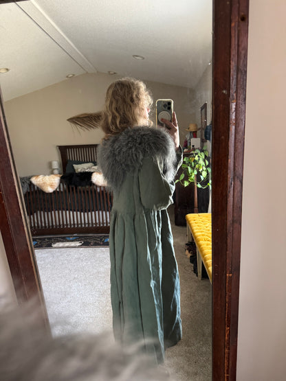 Grey Curly Wool Collar - Pink neck ties