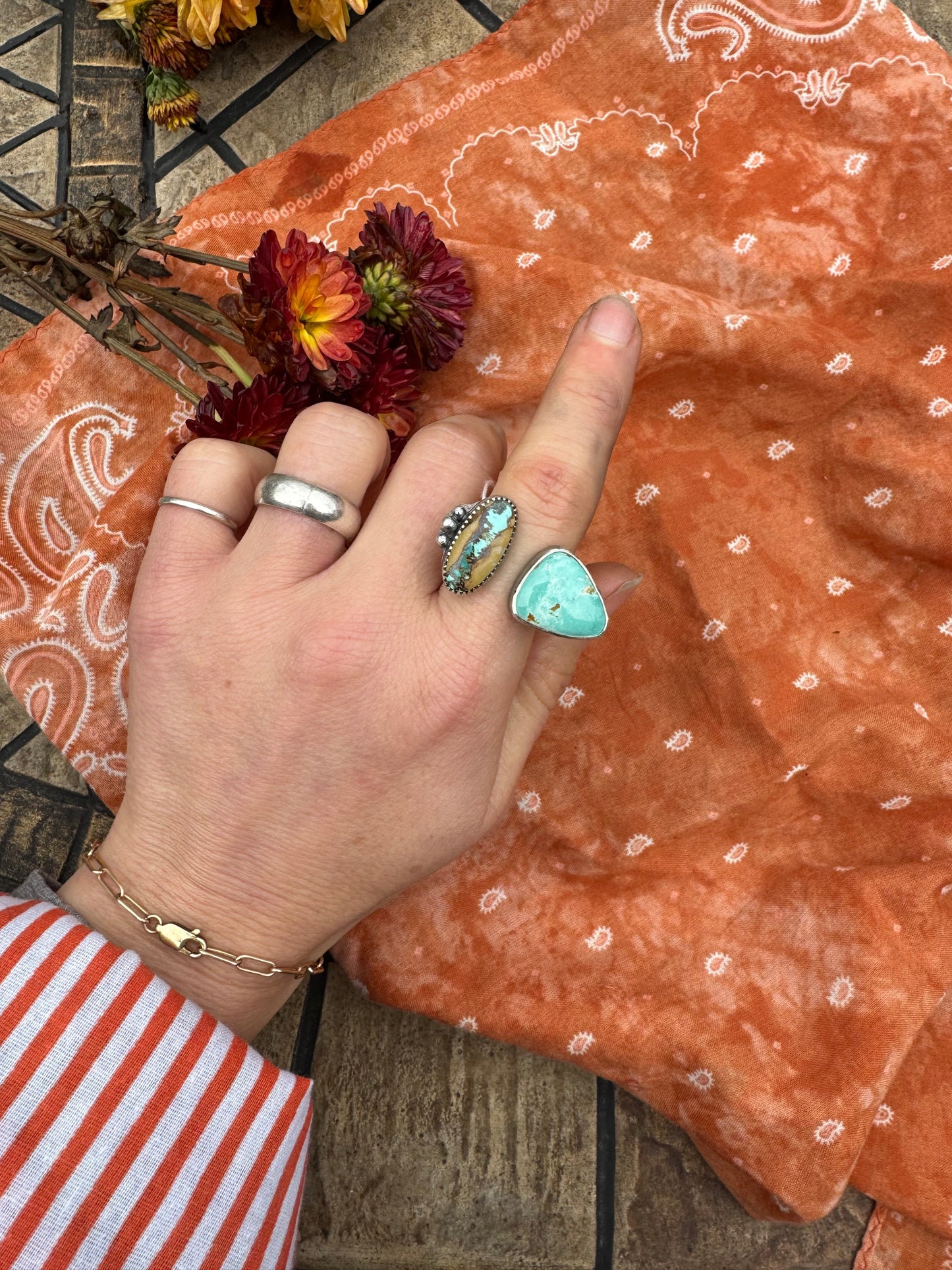 Turquoise "Sisters" ring - size 6 1/2 to 7