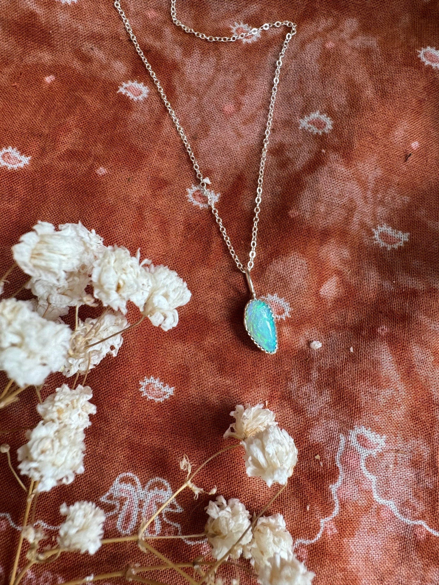 Opal dainty drop no.23