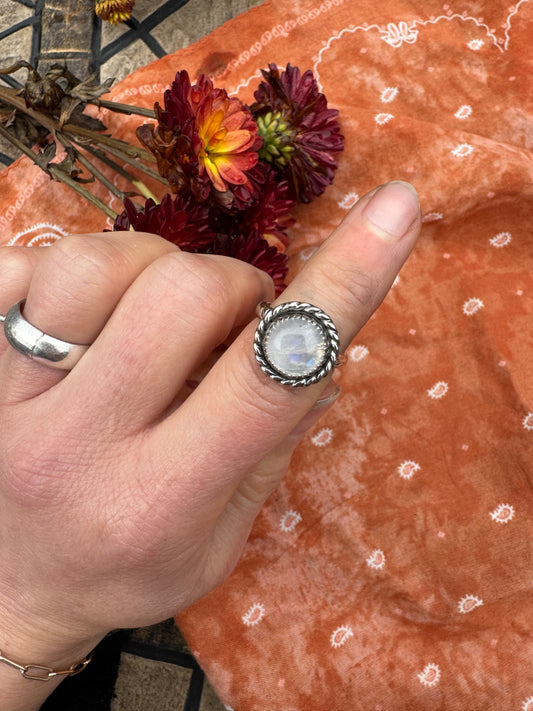 Moonstone ring - size 5