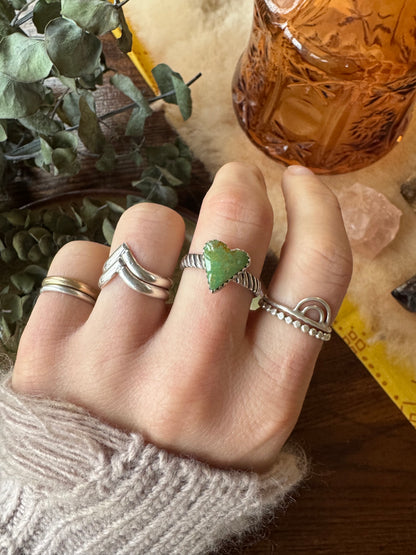 Green Turquoise Heart Ring - Size 8