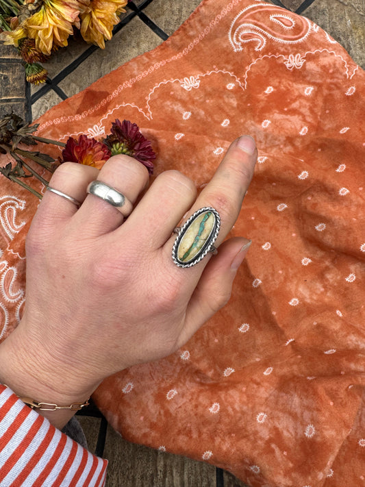 Royston Ribbon Ring - size 7