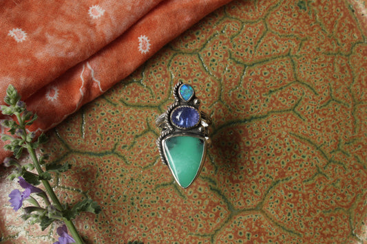 Triple ring with Opal - size 7 1/2